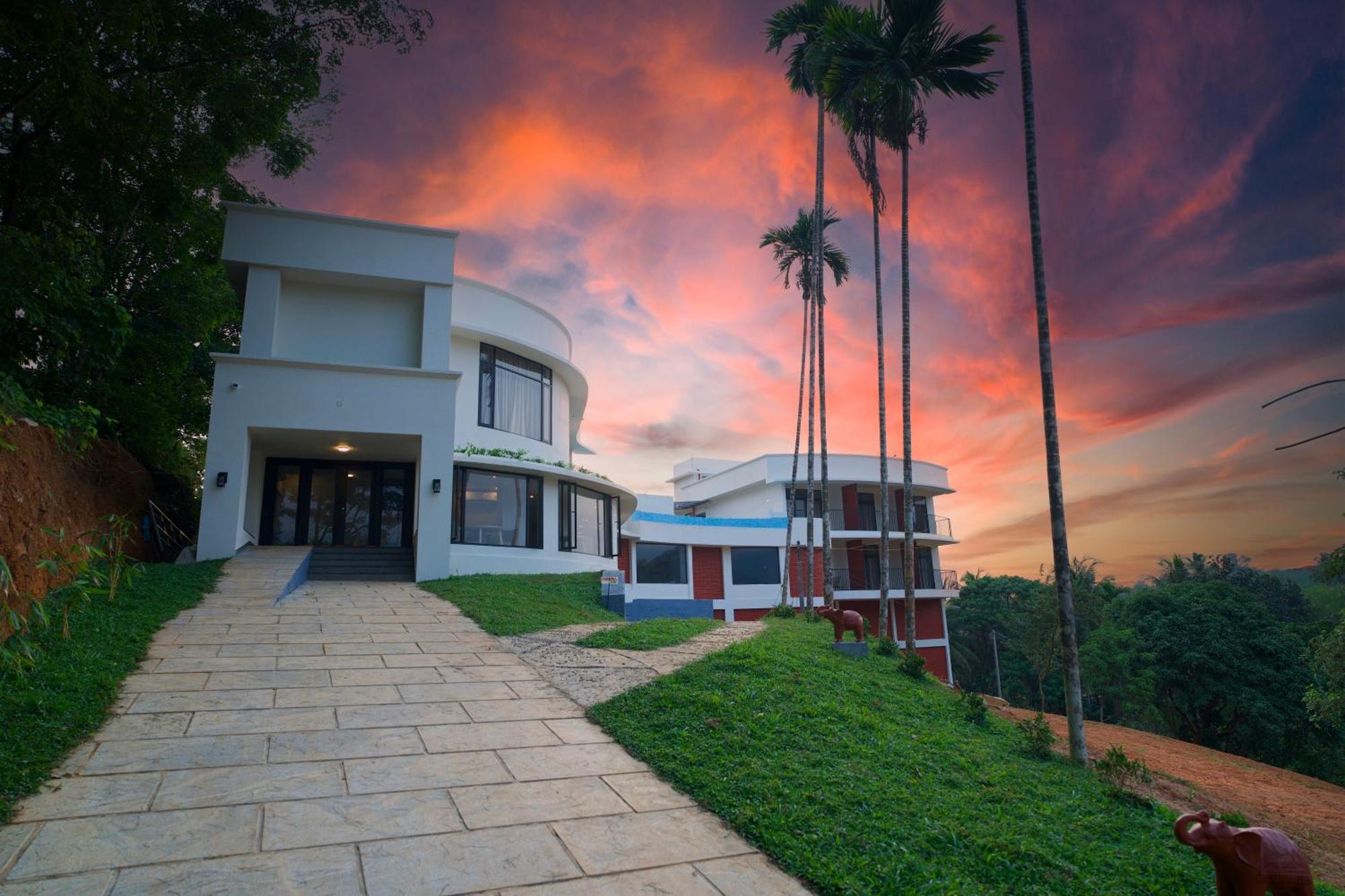 Serene Aqua Hills Kozhikode 호텔 Mennanyam 외부 사진