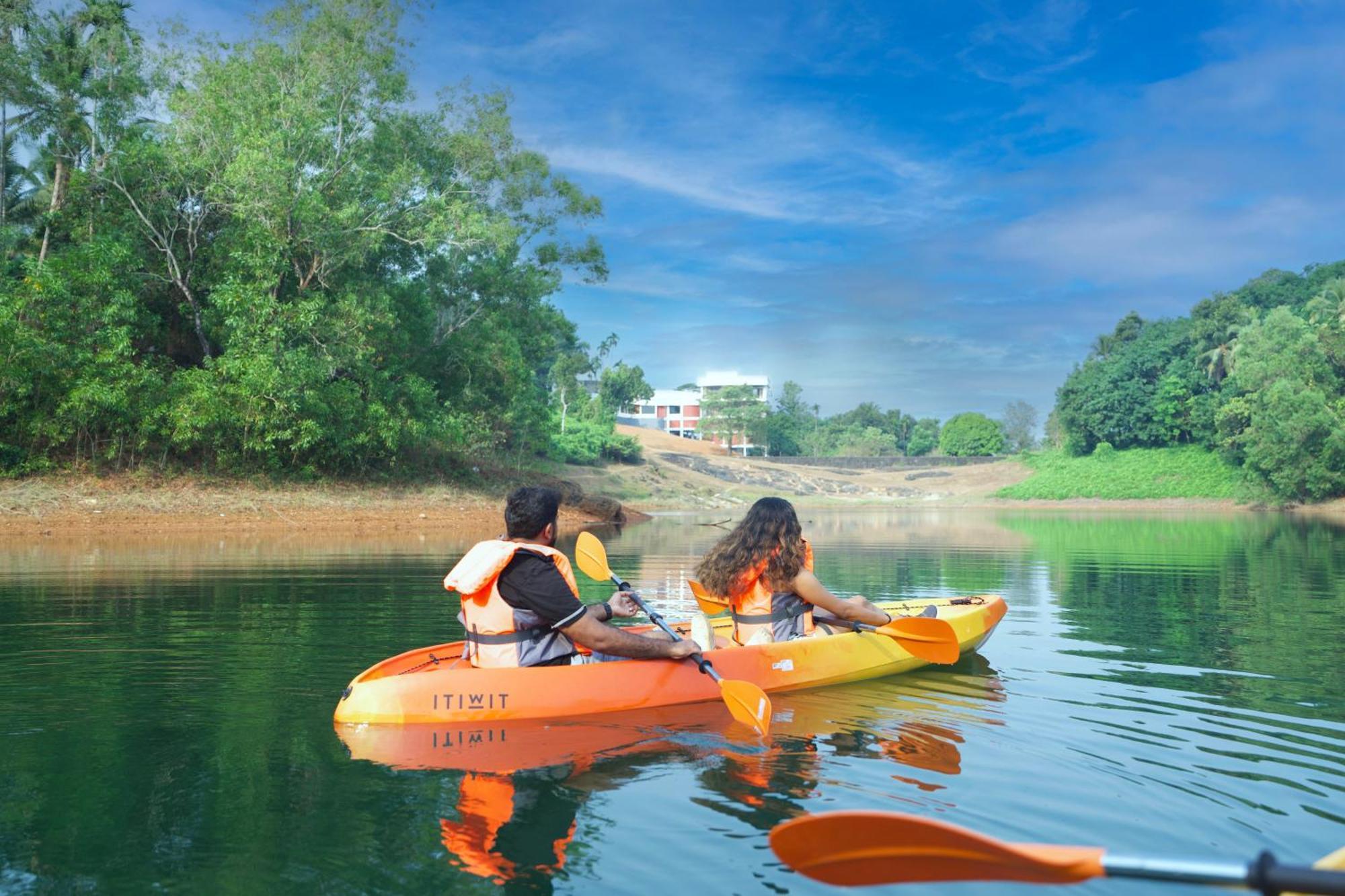 Serene Aqua Hills Kozhikode 호텔 Mennanyam 외부 사진